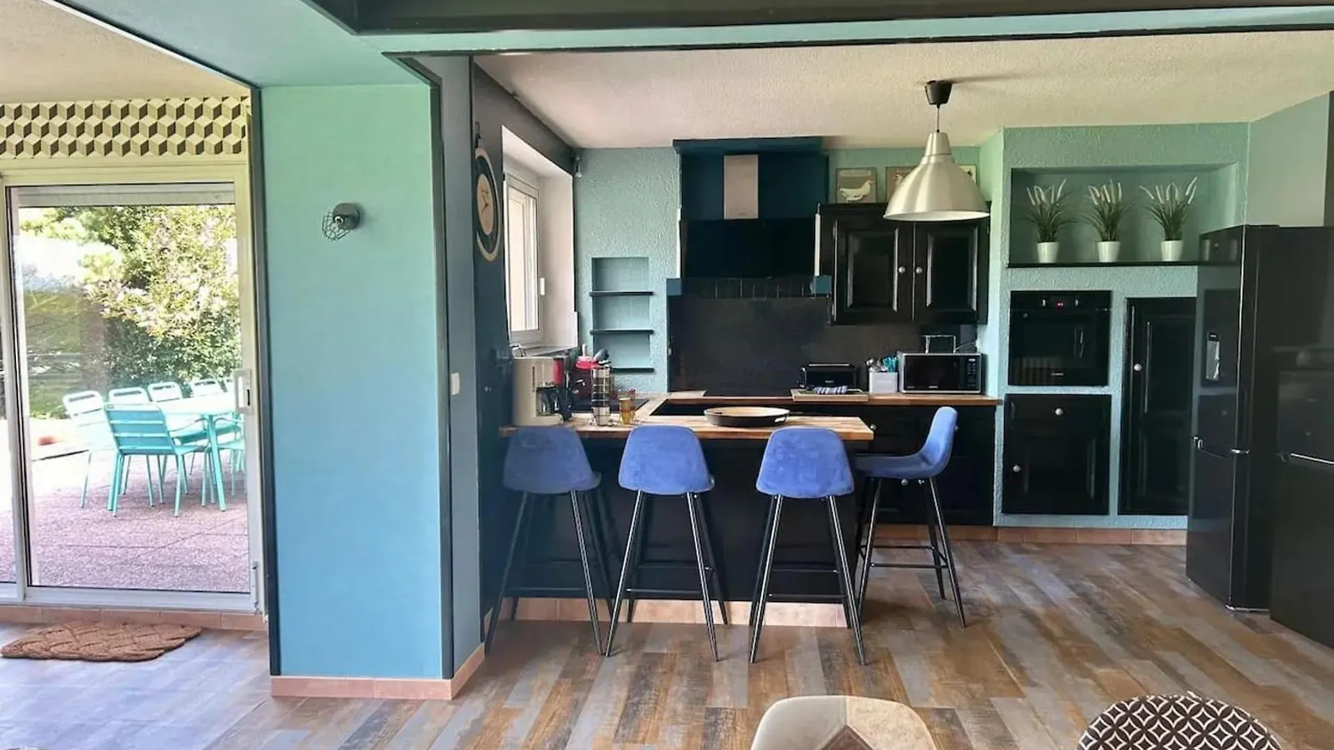 Villa Spacieuse Saint-Hernin Avec Spa Convivial France