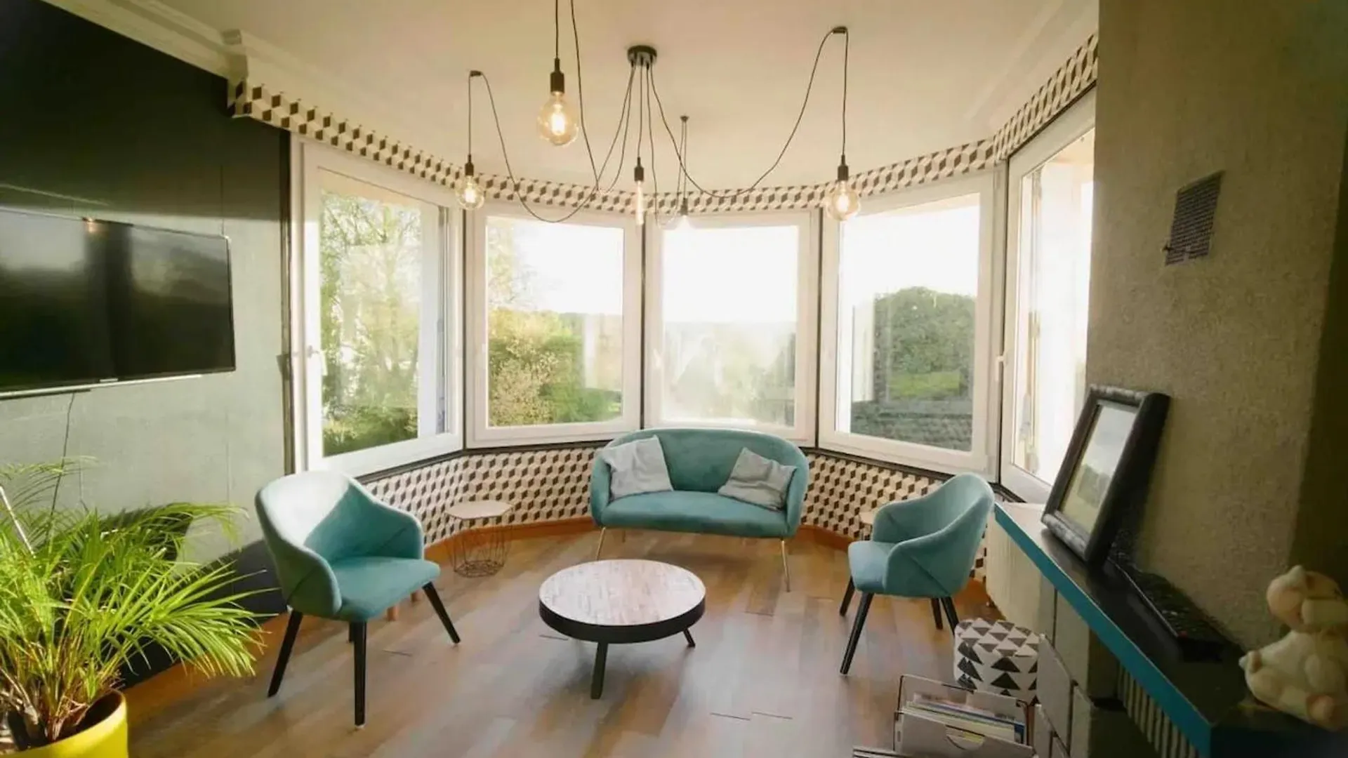 Villa Spacieuse Saint-Hernin Avec Spa Convivial 0*,  צרפת